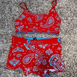 Ethika set